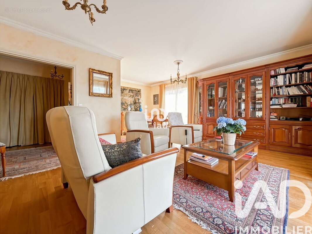 Photo 2 - Appartement à SENS