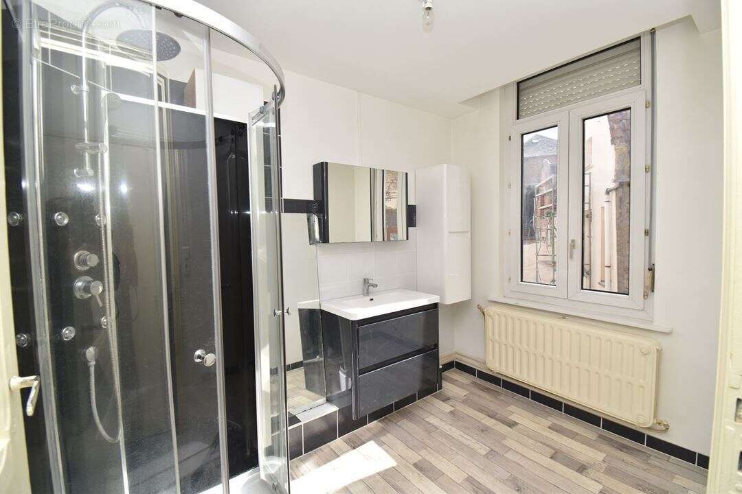 Maison 40 m² à Cambrai  - photo 6