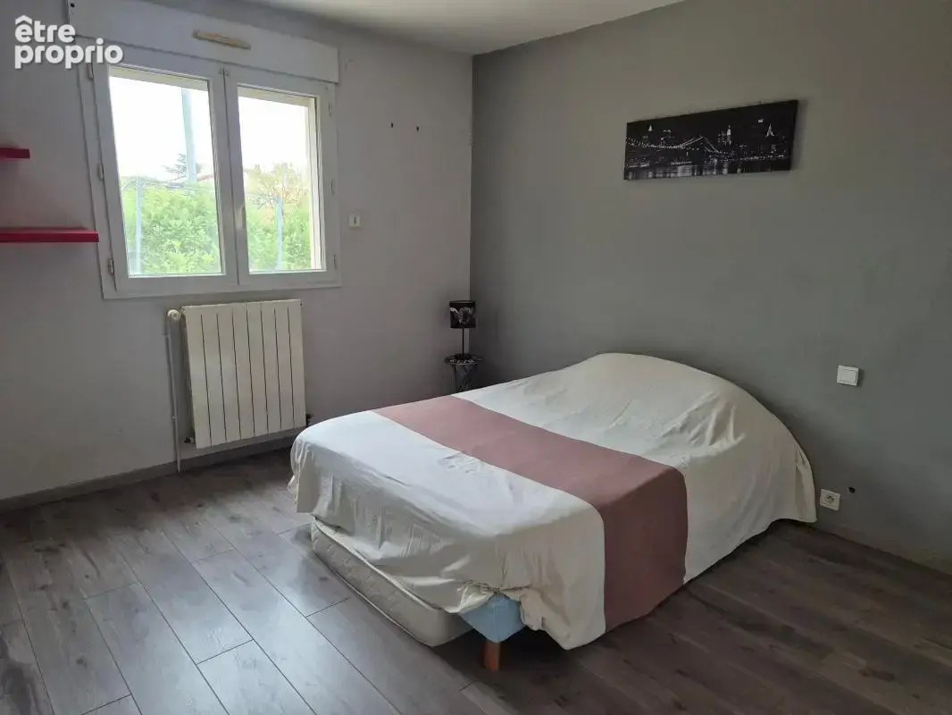 CAZILHAC – Maison familiale de plain-pied avec beau terrain - photo 9