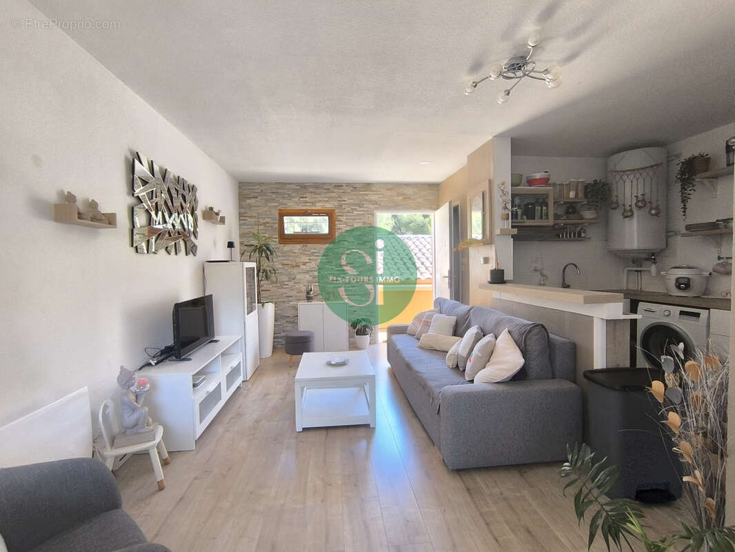 Appartement à SANARY-SUR-MER