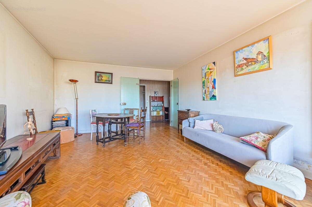 Appartement à PARIS-11E