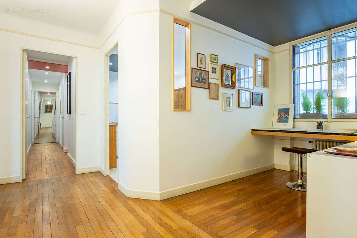 Appartement à PARIS-15E