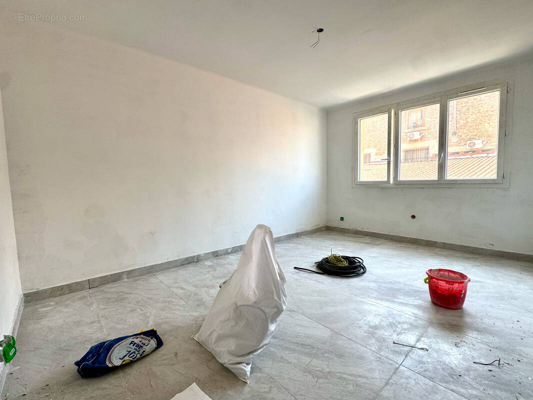 Appartement à MARSEILLE-2E