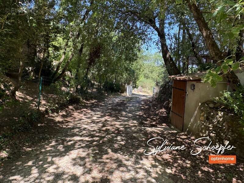 Villa familiale 4 chambres avec piscine et grand terrain  Calme absolu et sans vis-à-vis  Saint-Restitut - photo 18