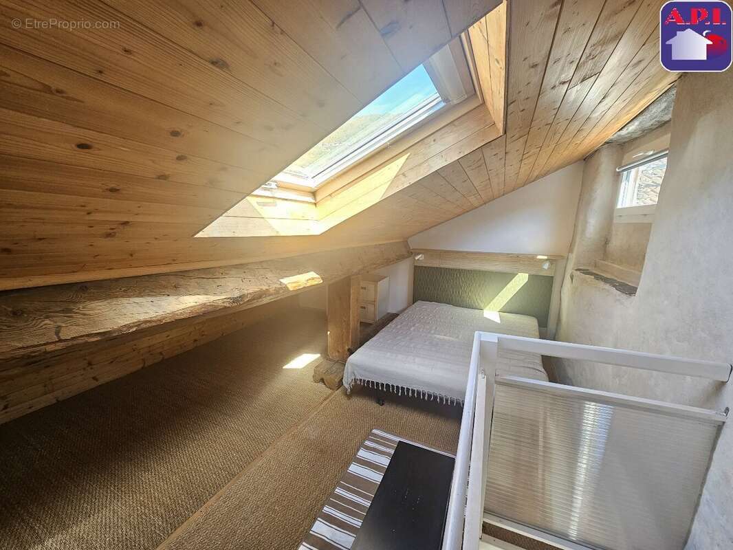 Appartement à AX-LES-THERMES