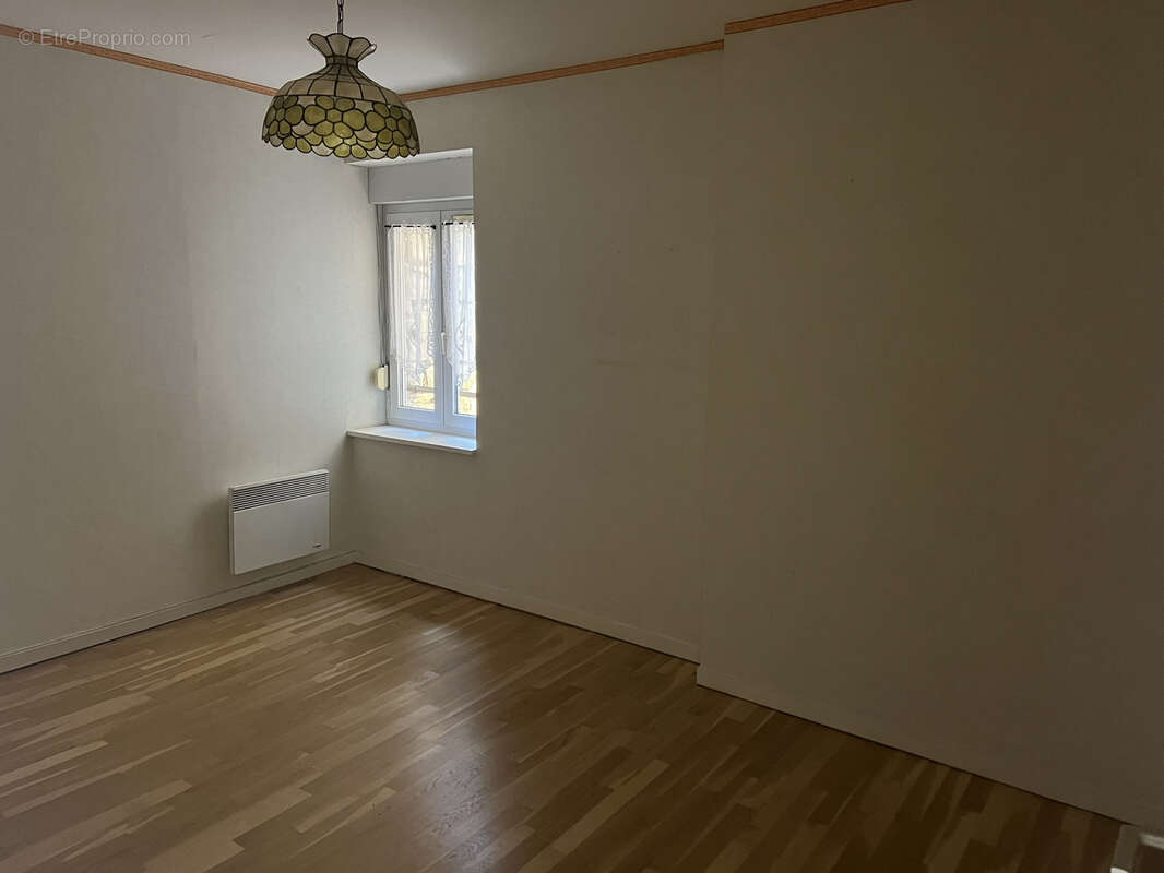 Appartement à CHAROLLES