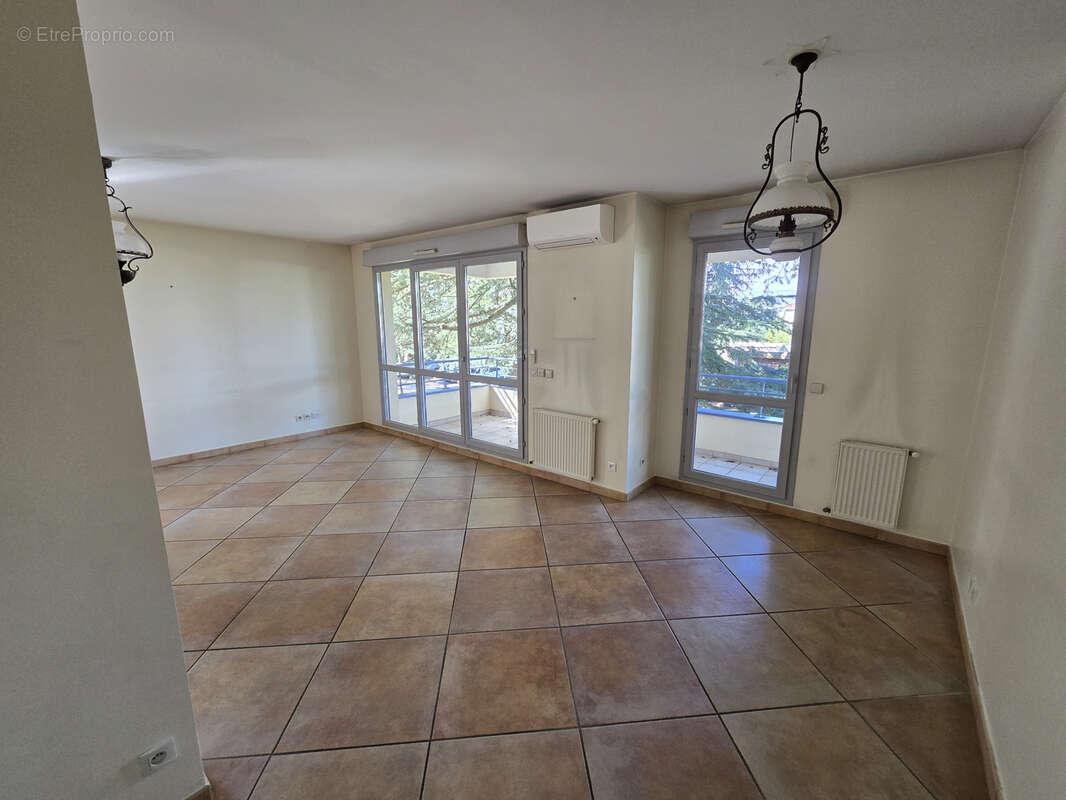 Appartement à ROMANS-SUR-ISERE