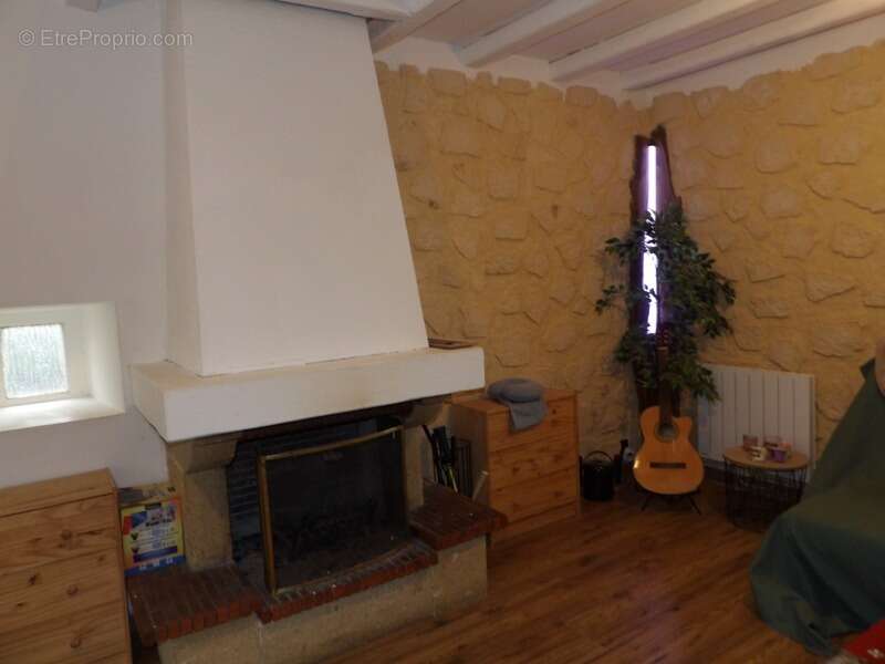 Ancienne fermette 4 pièces LAGARDE MARC LA TOUR (19) - photo 9