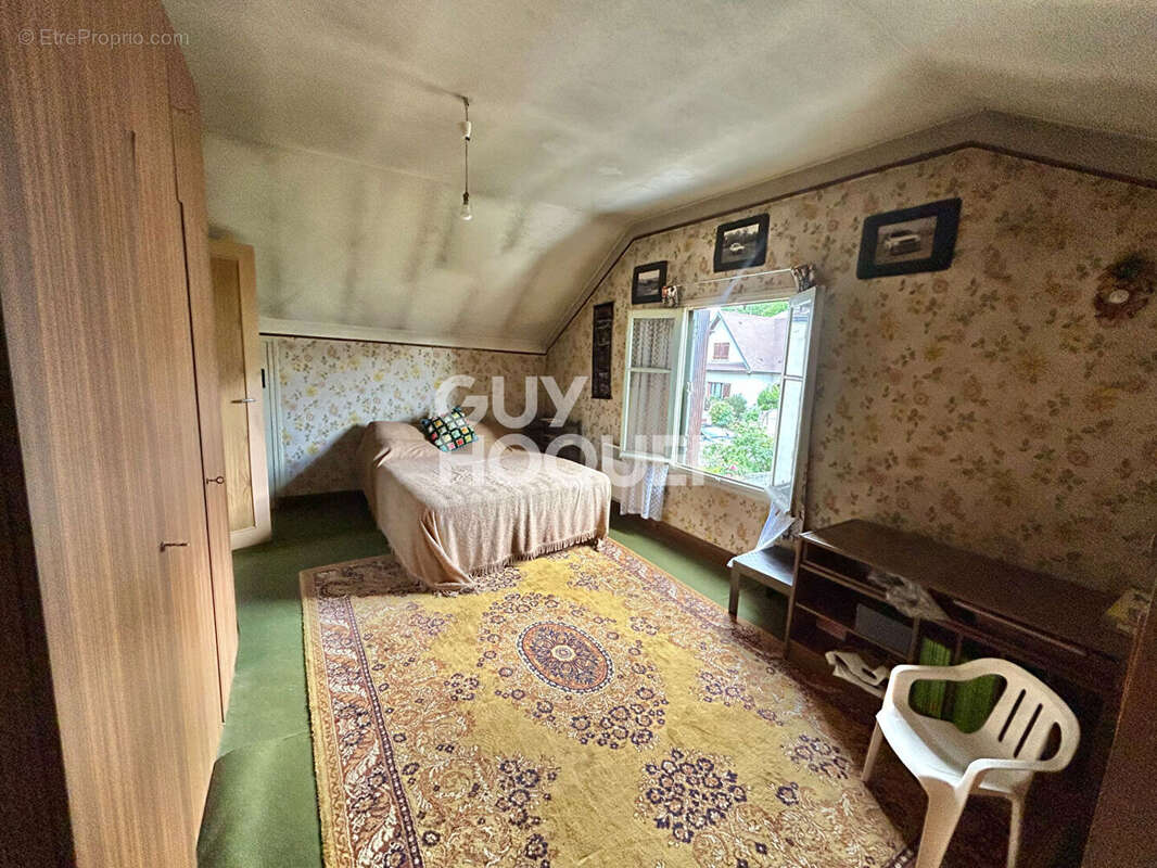 Maison à L'HAY-LES-ROSES