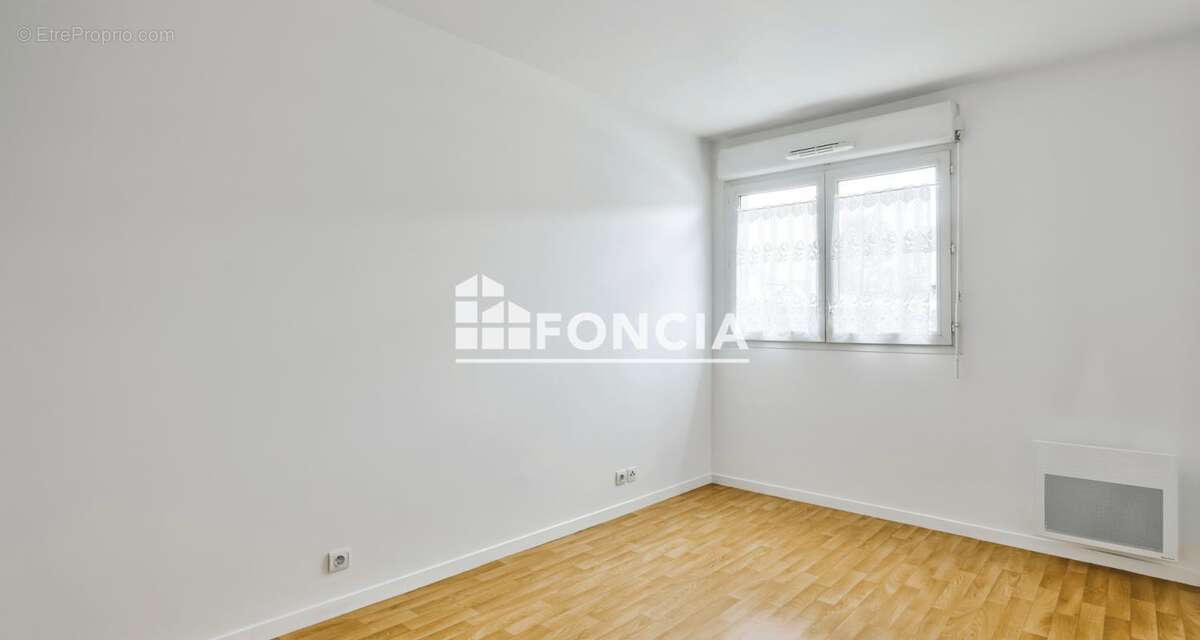 Appartement à CORBEIL-ESSONNES