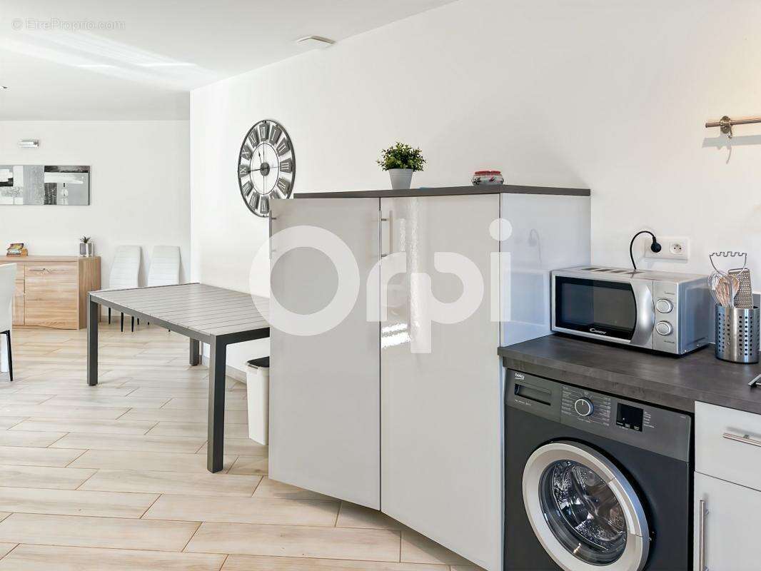 Maison à SAINT-ALBAN-AURIOLLES