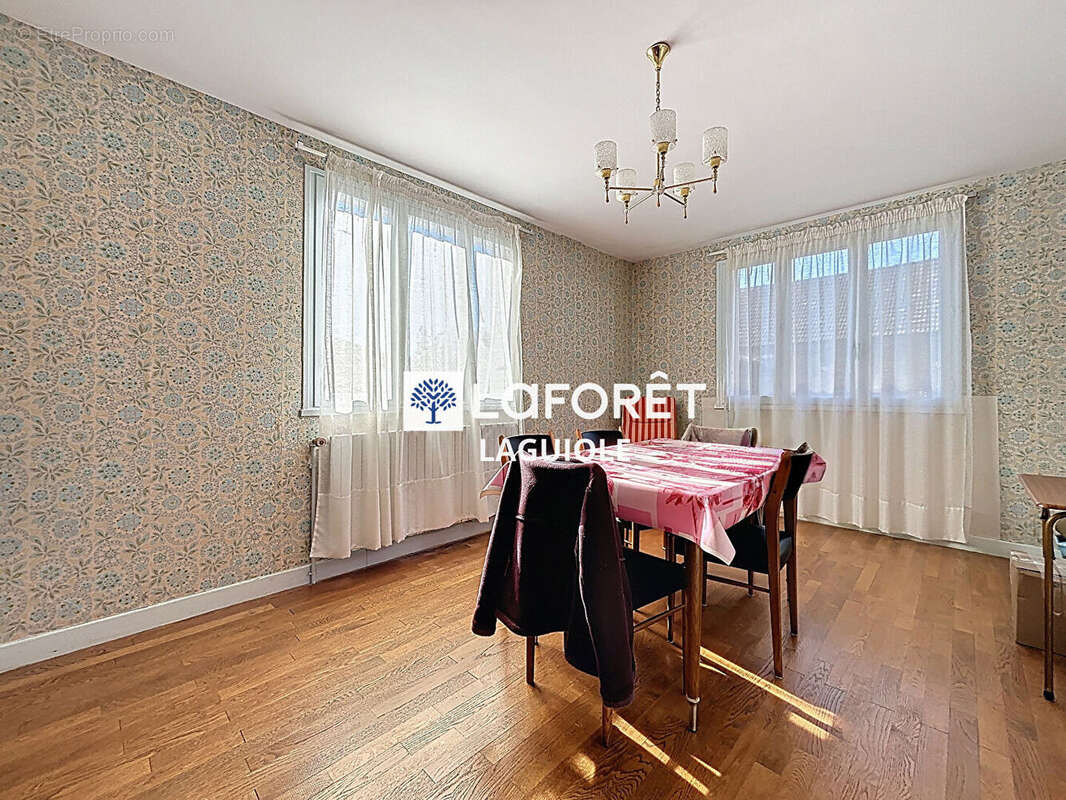 Maison Montsalvy 3 pièce(s) 65 m2 - photo 4