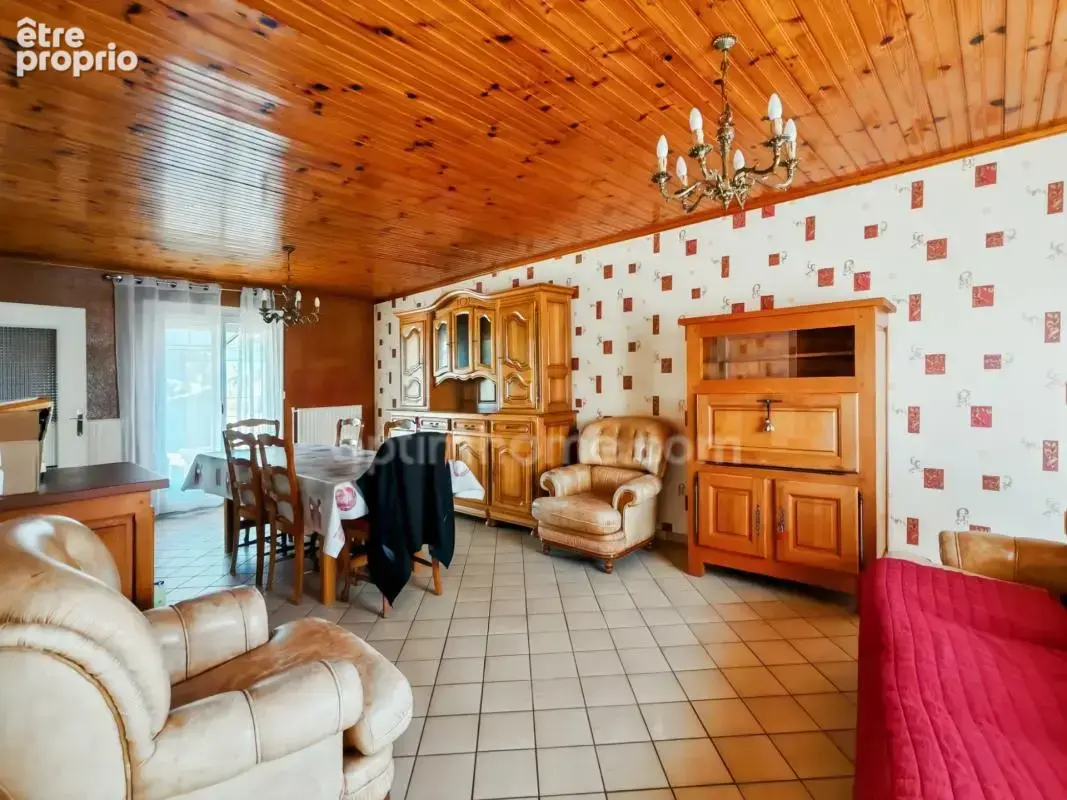 MOUY – Charmante maison familiale de 89,49 m² avec 3 chambres, jardin, garage et sous-sol - photo 6