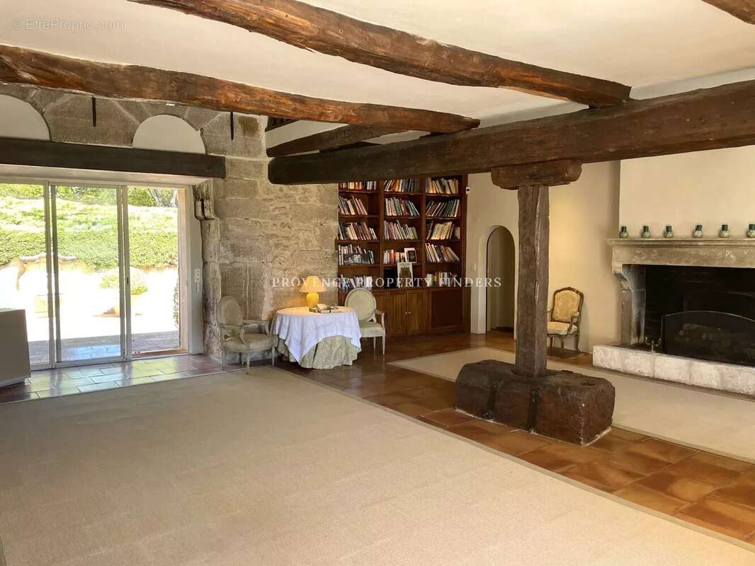Domaine Privé en Provence, Ancien Moulin du XVIIIe Siècle - photo 5