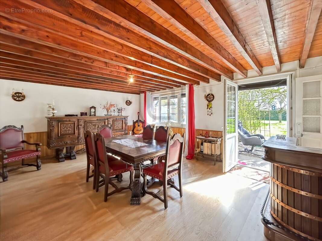 Maison à CONCHES-EN-OUCHE