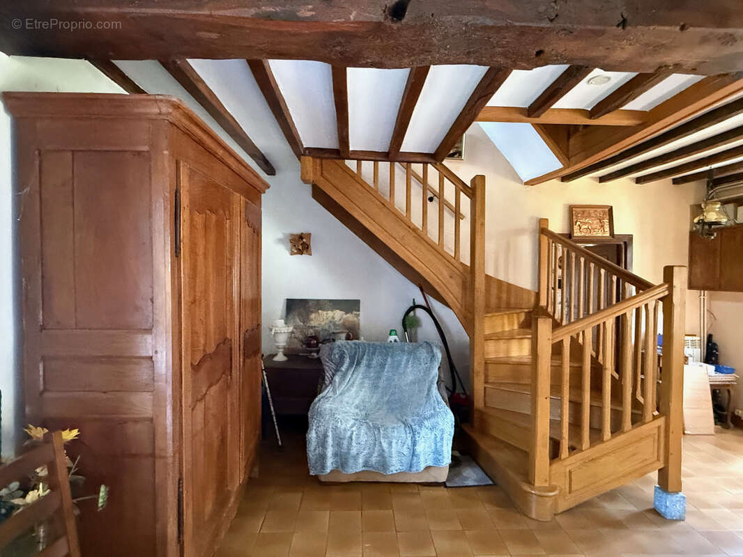 Auv 1224 : Maison en pierres, garage, vue superbe, 822m2 - photo 29
