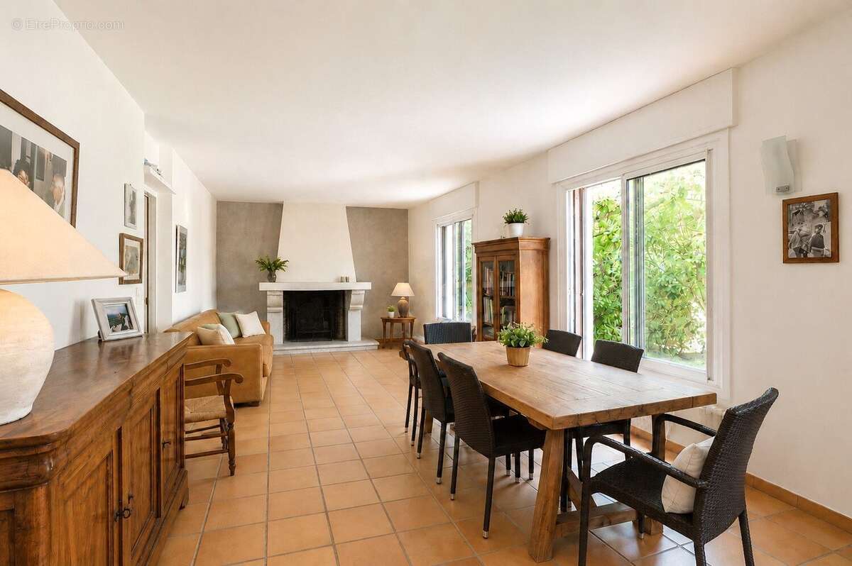 Maison à FRONTIGNAN