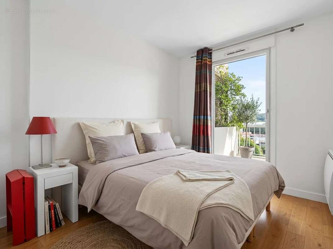 Appartement à GARCHES