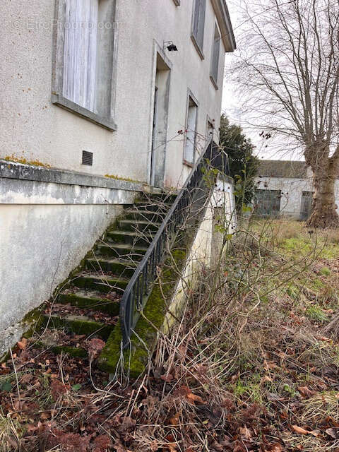 Maison à MONTREUIL-BELLAY