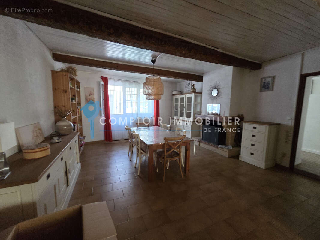 Maison à LE CAILAR