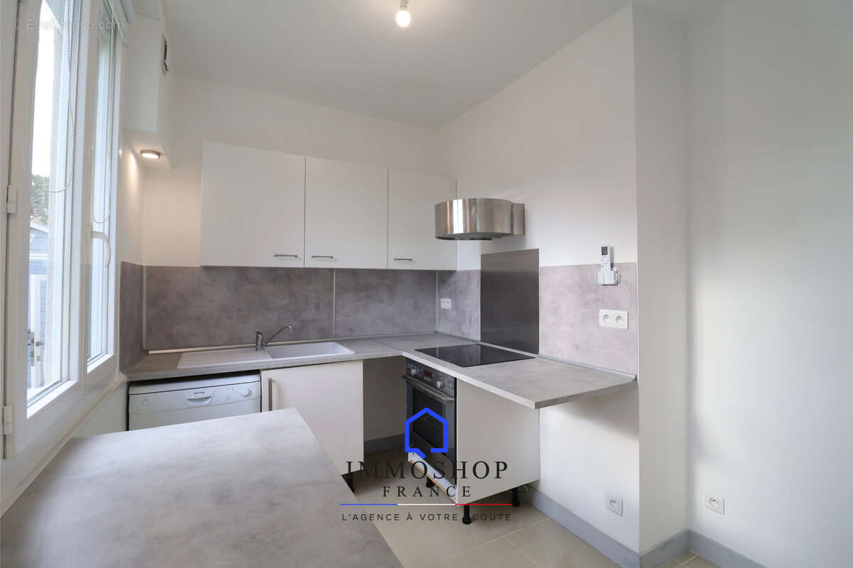 Rez de jardin - 44,1 m2 - 3 pièces - CARRO 13500 - photo 8
