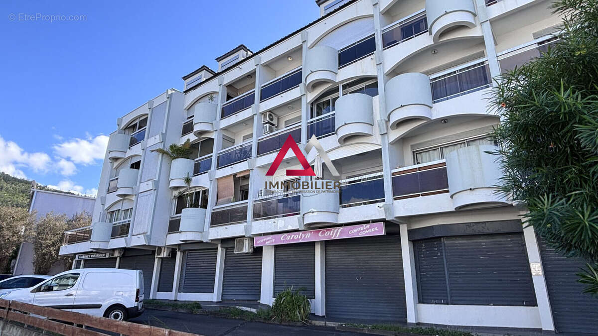 Appartement à SAINT-DENIS