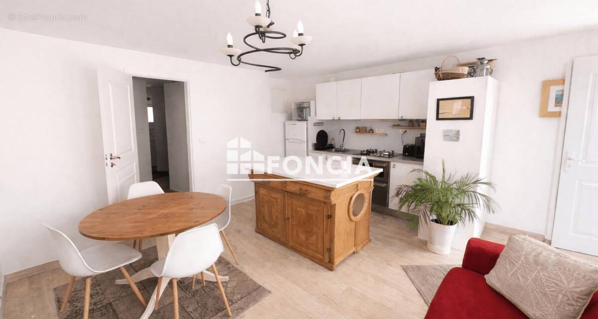 Maison à MESCHERS-SUR-GIRONDE