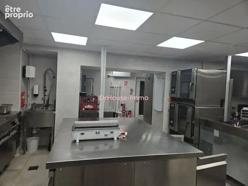 Commerce 300 m² à vendre à Villefranche-Sur-Saone (69400) - photo 18