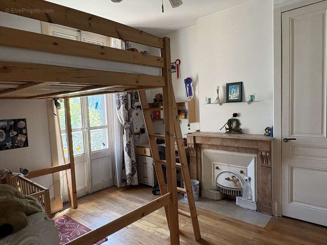 Maison 120 m² à Villeurbanne  - photo 9