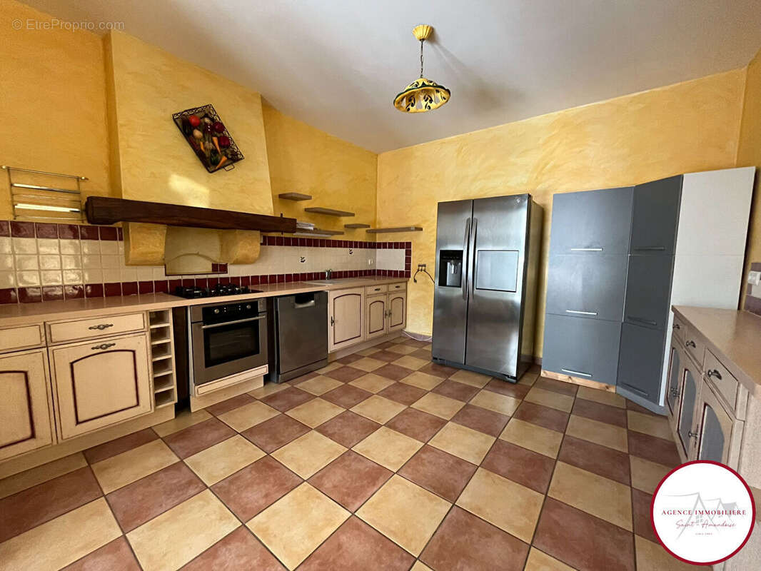 Maison à SAINT-AMAND-MONTROND