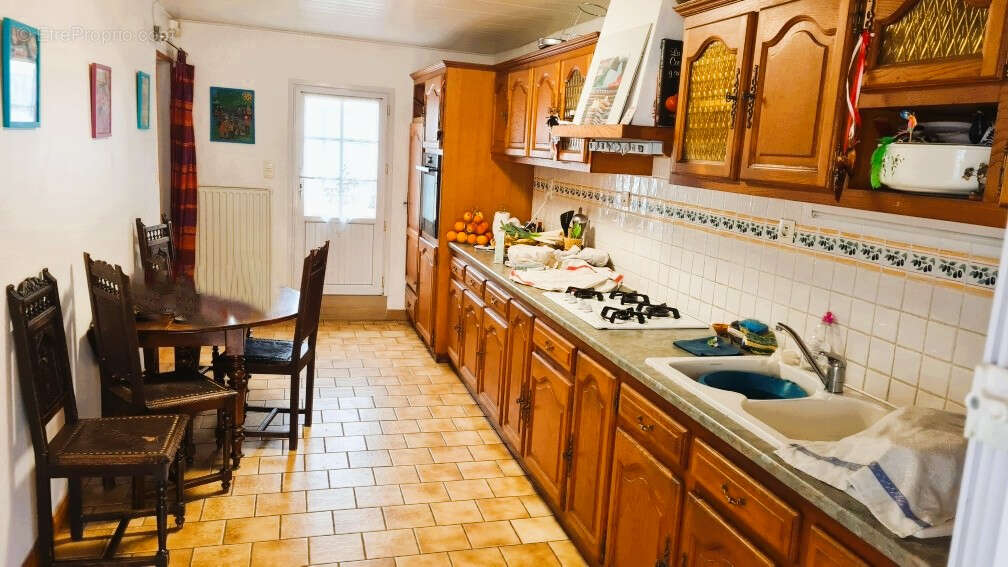 Maison SAINTES 171 m2 - photo 8