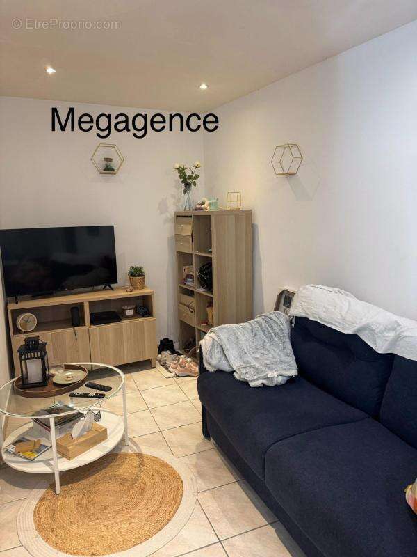 Appartement à BORMES-LES-MIMOSAS