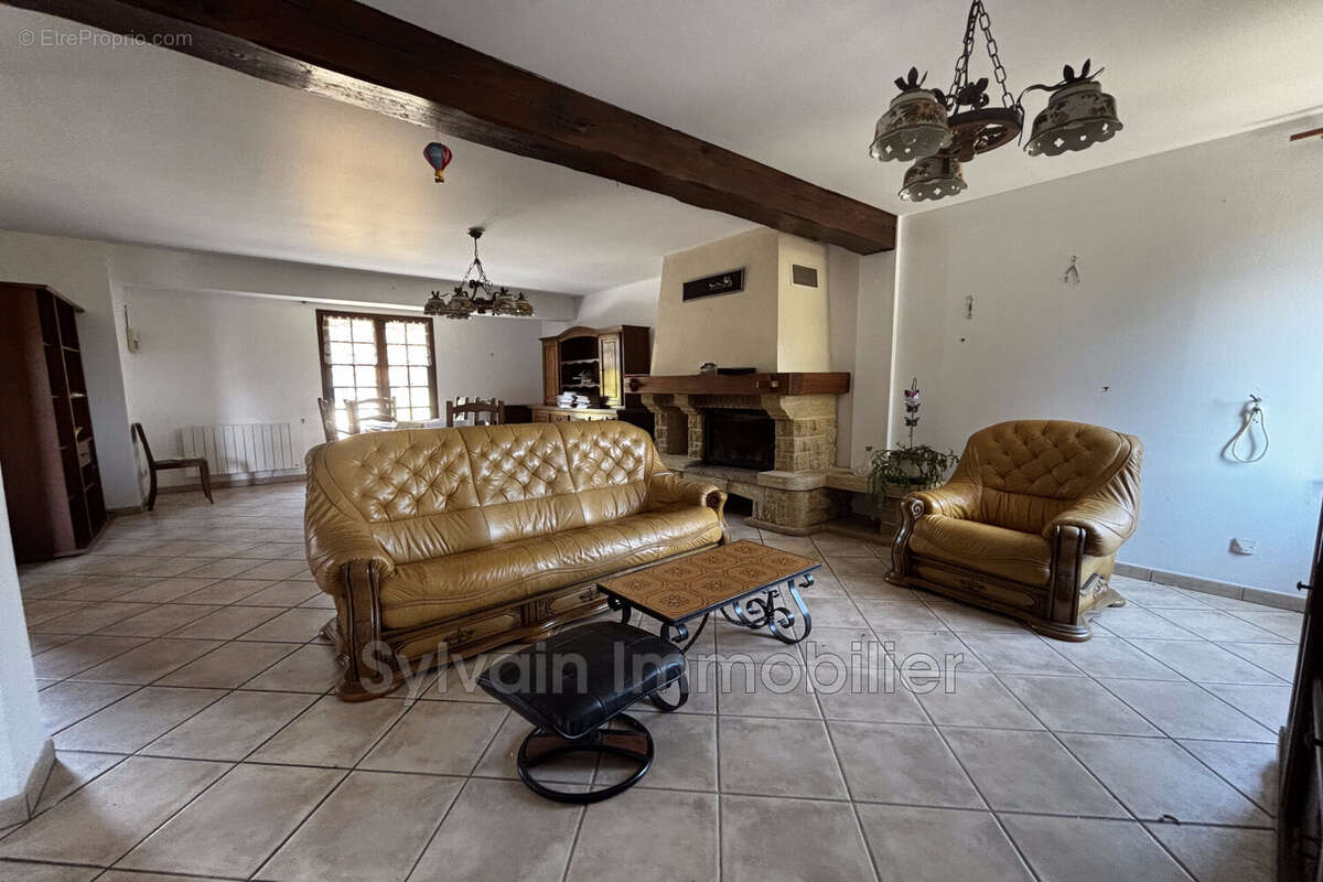 Maison 132 m² à Hanvoile  - photo 3