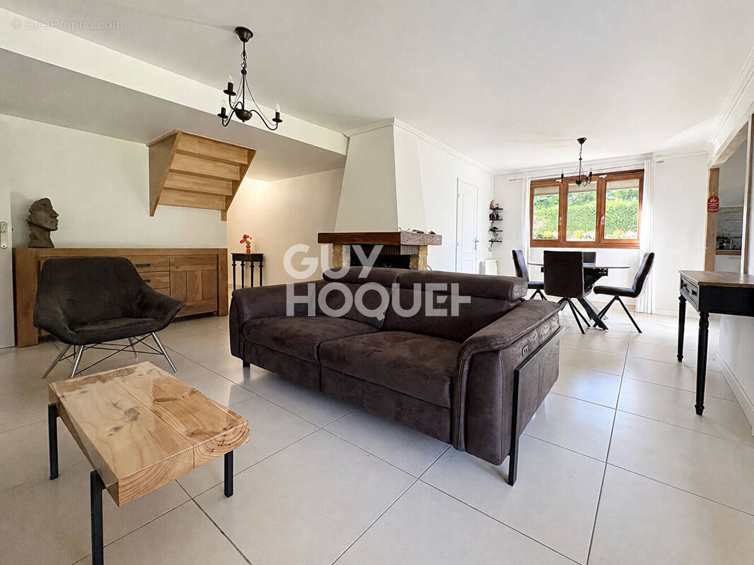 Maison à SOISY-SUR-SEINE