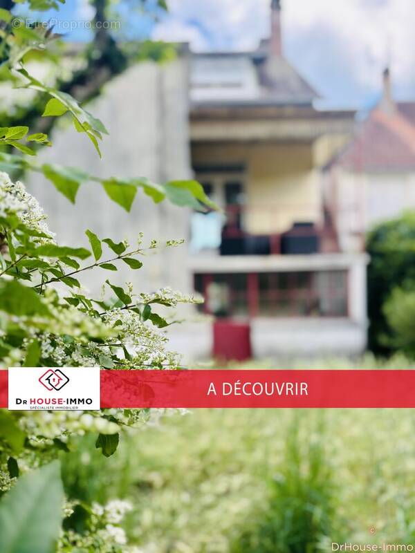 Maison à ROUFFIGNAC-SAINT-CERNIN-DE-REILHAC