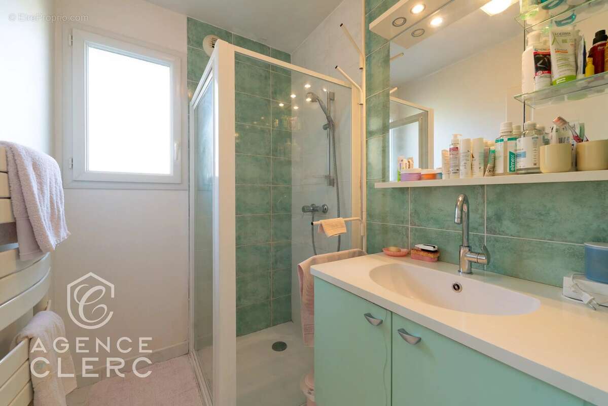 Maison à MENTHON-SAINT-BERNARD