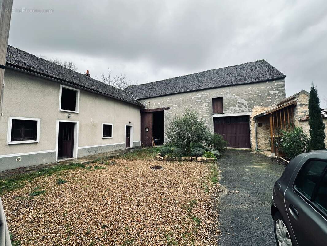 Maison à LA CHAPELLE-LA-REINE