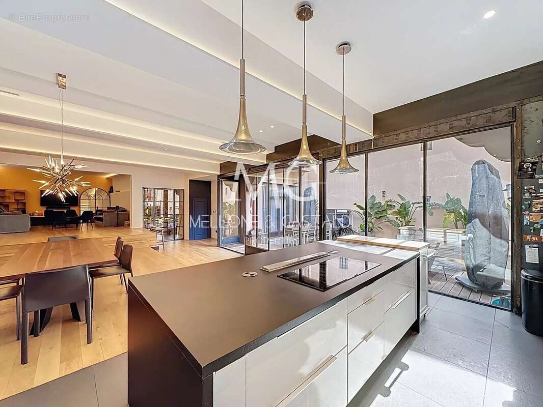 Appartement à LE CANNET