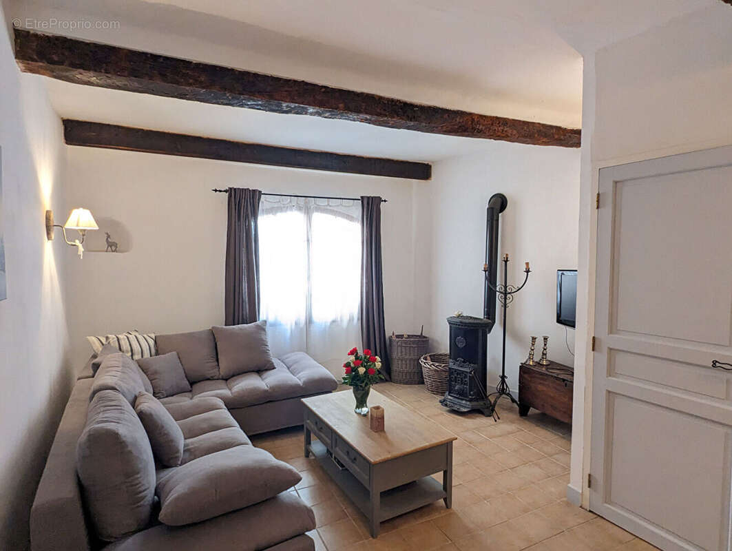 Maison à VILLECROZE