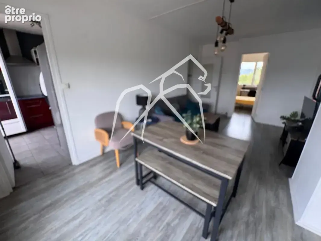 Appartement T5  Rouen 76100  Ascenseur et stationnement  78m² Vue cathédrale - photo 2