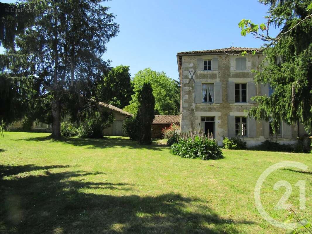 Maison à SEPVRET