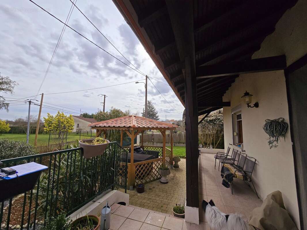 Maison à SAINT-PARDOUX-ISAAC