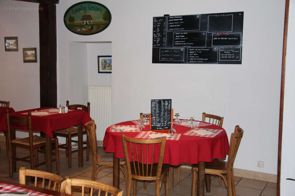 Commerce à SAINT-SATUR