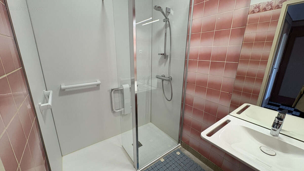 Appartement à YZEURE