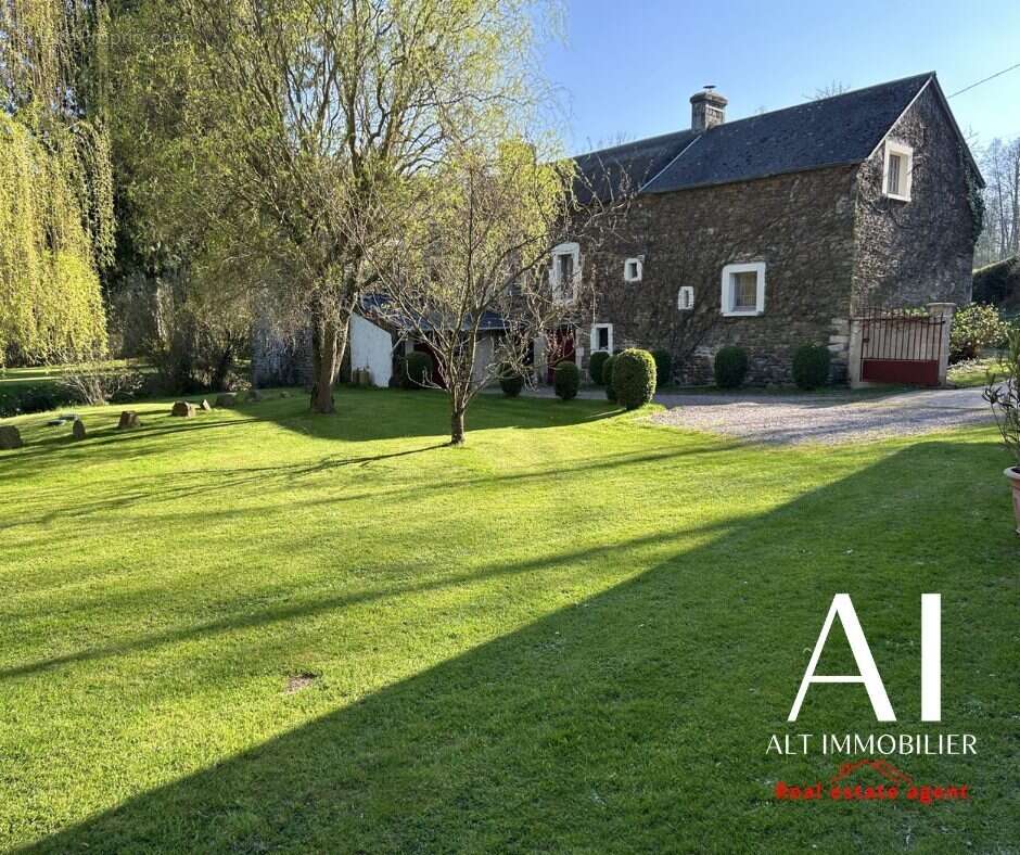 Maison à PONT-D'OUILLY