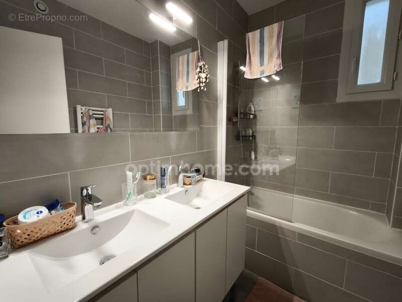 Appartement à VERNAISON