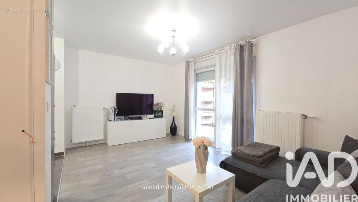 Photo 1 - Appartement à CHOISY-LE-ROI