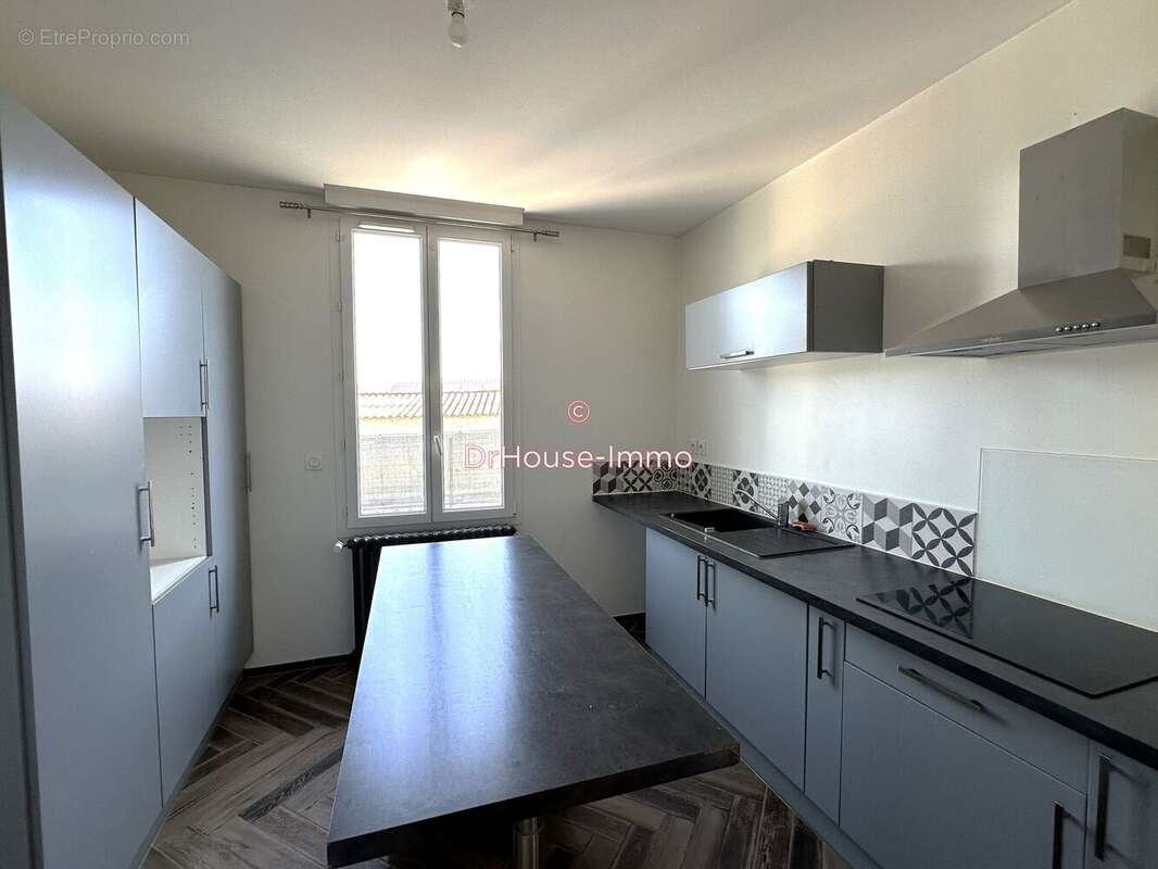 Maison 104 m² à Ruelle-Sur-Touvre  - photo 6