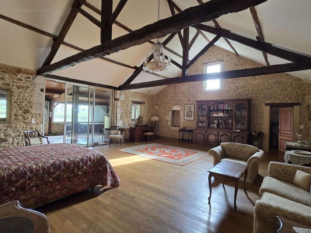 Maison à VILLAMBLARD