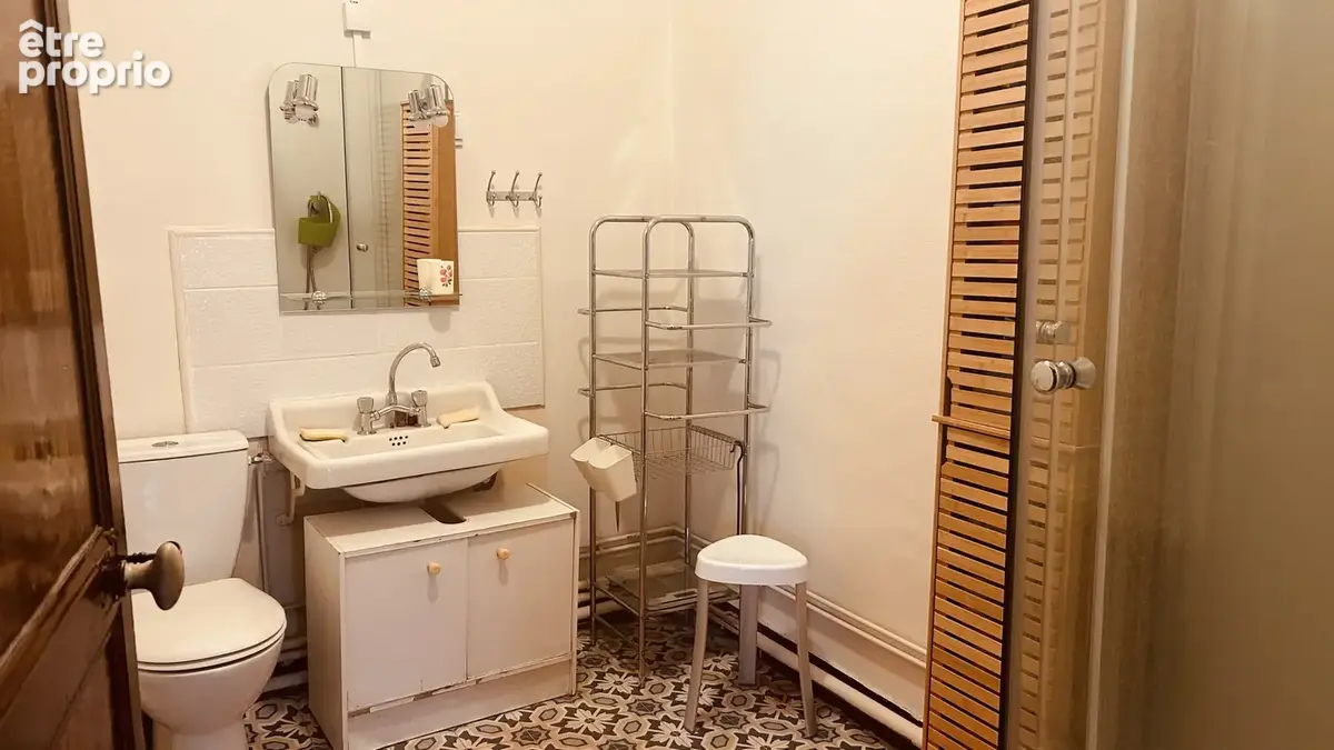 A VENDRE - Maison 5 pièces avec dépendances à Argenton-sur-Creuse centre-ville - photo 8